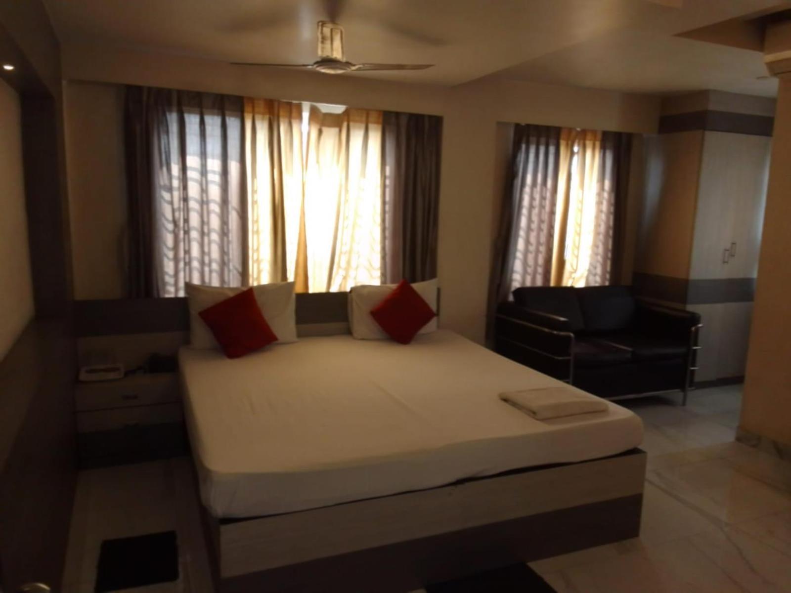 Shivangan Hotel And Banquet Kolkata Exterior photo