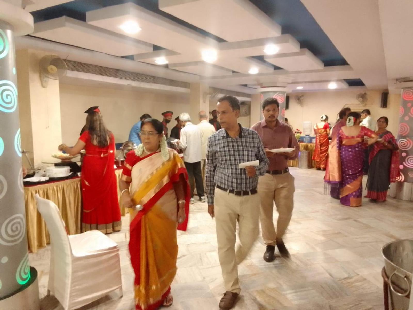 Shivangan Hotel And Banquet Kolkata Exterior photo