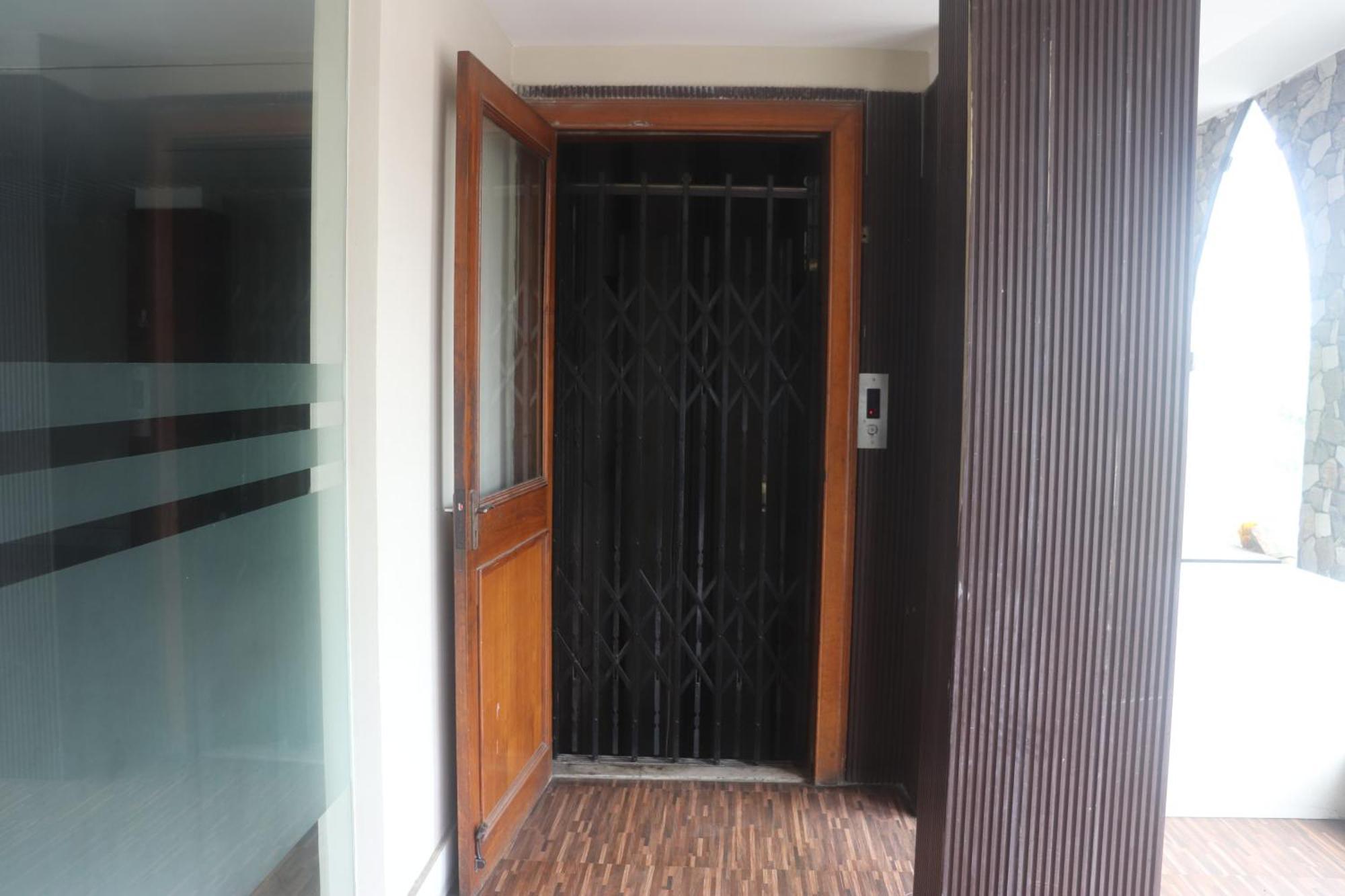 Shivangan Hotel And Banquet Kolkata Exterior photo